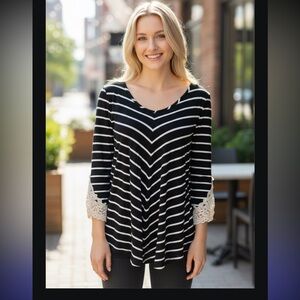 Stem &Wine Petite Large Black and White Striped Women's Top